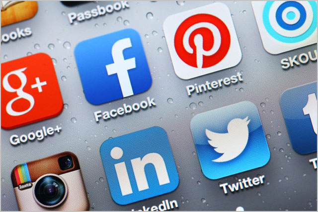 negative effects of social media on business